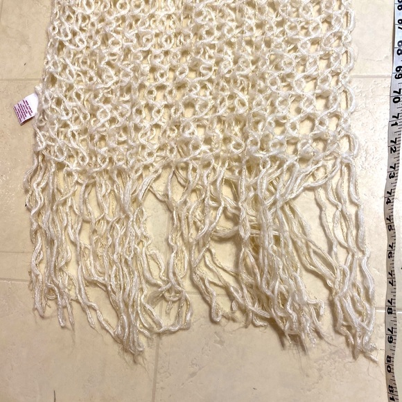 Candies Winter White loose Knit Scarf w/ golden LUREX Sparkle! STUNNING! Long OS - Picture 9 of 17